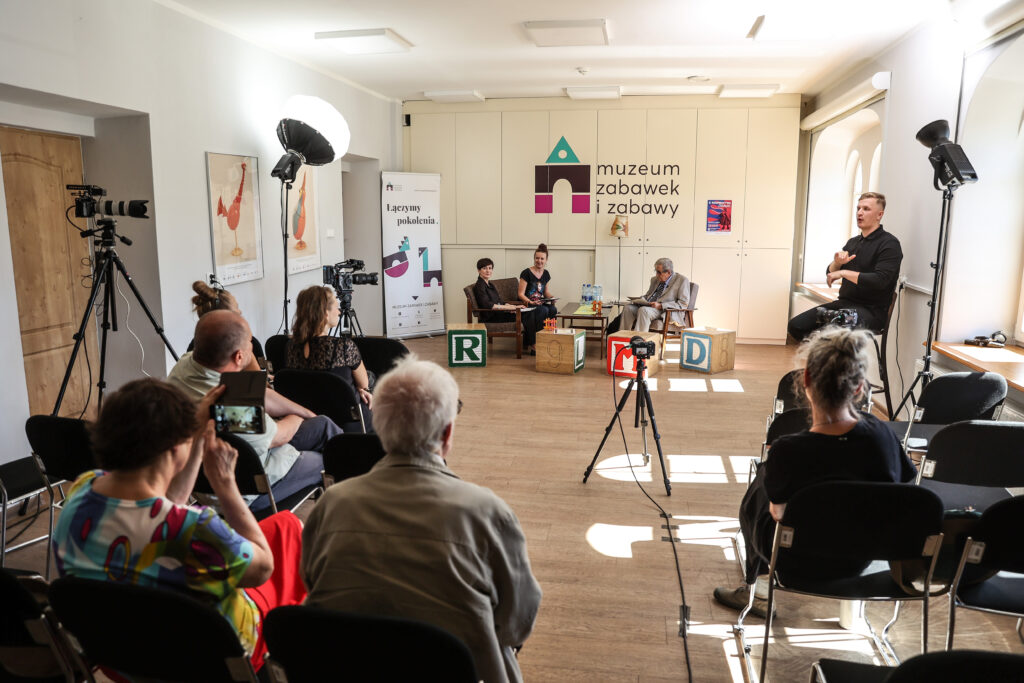 642w3714_20250921_Muzeum Zabawek_Kooperatywy